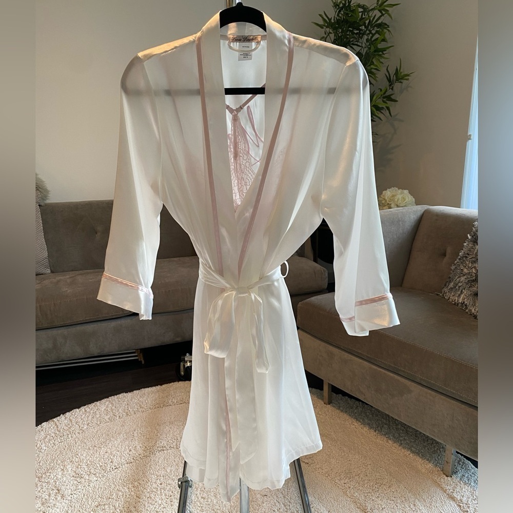 Linea Donatella White Satin & Light Pink Trim Robe